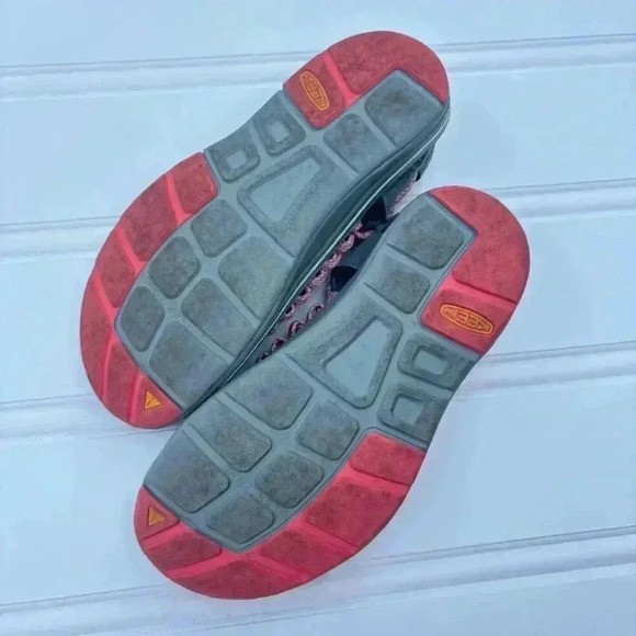 Keen Womens Uneek Sandals Coral & Gray A size 7 boat water shoes - Picture 7 of 9